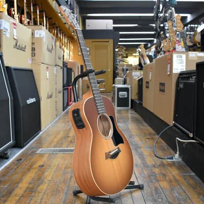 Taylor GS Mini-e Special Edition Acoustic-electric Guitar Honey Sunburst w/Softshell Case image 5