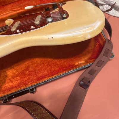 1966 Fender Mustang Guitar with Rosewood Fretboard Olympic White, comes with original case and beautiful $80 strap image 3