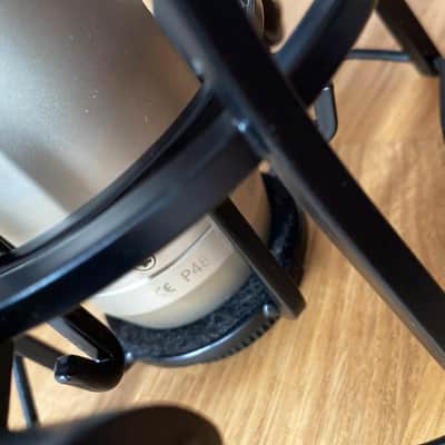 RØDE NT1-A Large-Diaphragm Condenser Microphone with Shock Mount & Pop Filter – Excellent Condition image 5