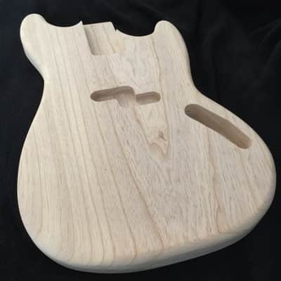 Mustang Bass Body 69 2 Piece Swamp Ash image 4