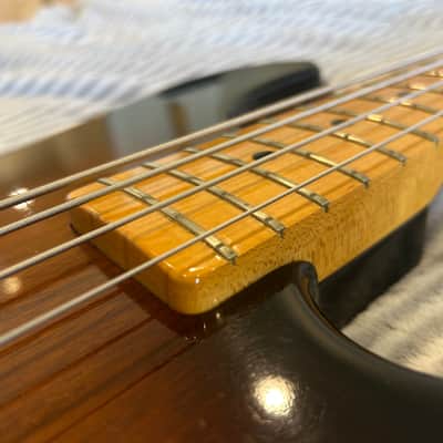 G&L USA L-1000 Bass - 1981 - Sunburst w/HSC image 17