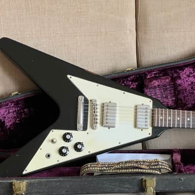 Gibson Flying V 1975 – Ebony – 100% Original – No Breaks – OHSC & Case Key image 10