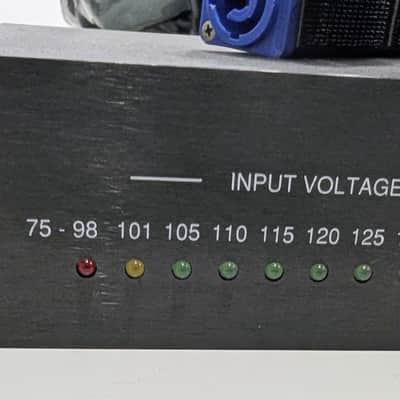 Furman AR-1215 - Voltage Regulator/Power Conditioner image 2