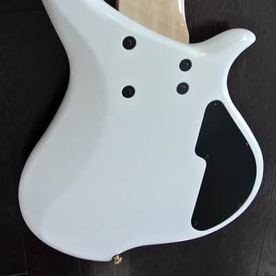 TUNE TWX61LH SW - Left Handed 6 String Bass. Snow White Finish - NEW - Authorized Dealer image 4