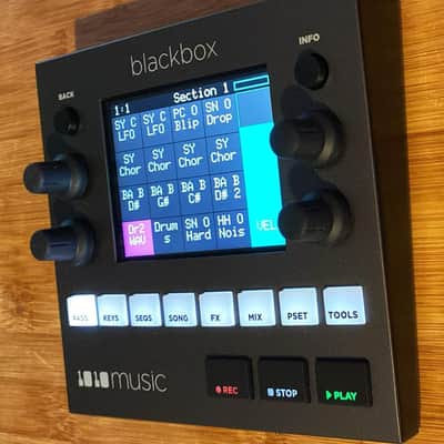 1010music Blackbox Compact Sampling Studio / Sampler Sequencer Synth Mint Condition including SD Card image 4