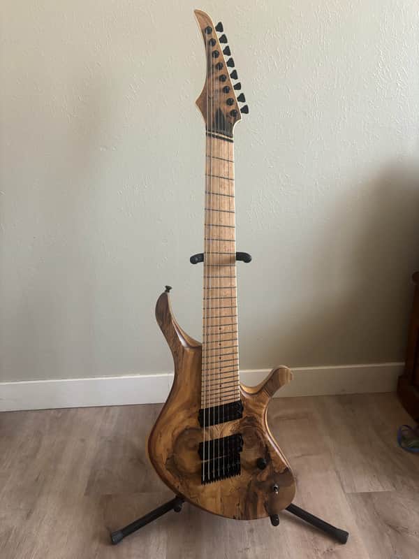 Skervesen  Swan 8 string