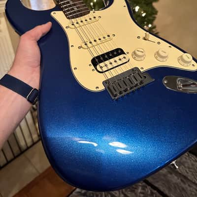 Fender American Ultra Stratocaster HSS with Rosewood Fretboard 2019 - 2025 - Cobra Blue image 2