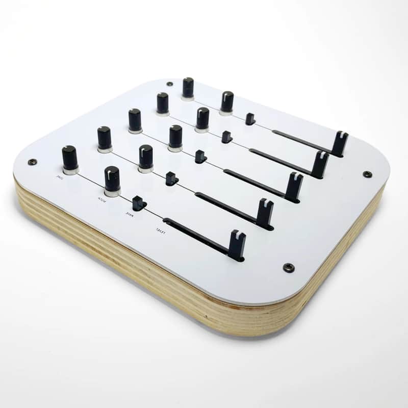 Crows Electromusic Ovum Desktop Drone Synth image 1