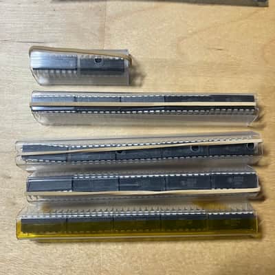 Oberheim crOwBX (OBX Clone) imagen 9