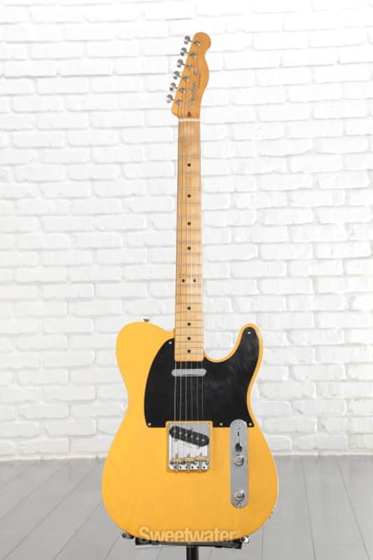 Fender 75th Anniversary Vintera Road Worn 1951 Telecaster  Maple Fingerboard  Butter (TeleV25175Bd1)