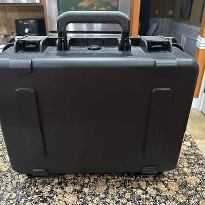 SKB hardshell protective case for the Akai MPC Live II image 3