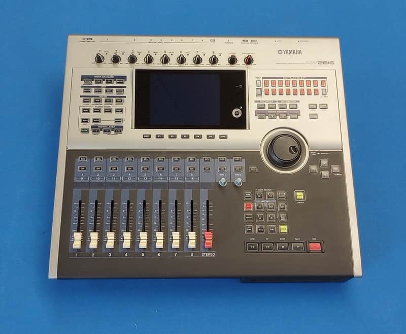 Yamaha AW2816 Professional Audio Workstation 16-Track Digital Recorder [2000s] image 1