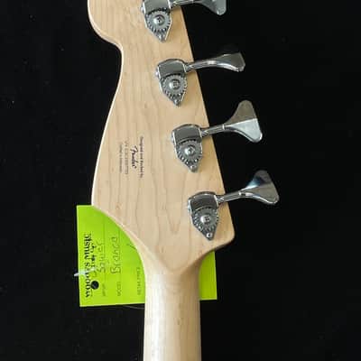 Squier Sonic Bronco Bass 2023 - Arctic White image 8