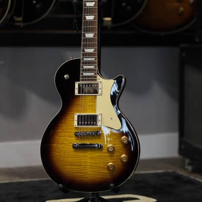 Heritage H-150 STANDARD with case sunburst image 1