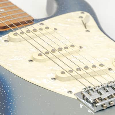 Rare Danelectro Danoblaster Inuendo – Built-In Multi Effects – with Gigbag image 14