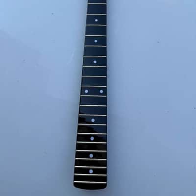 Maple Neck with rose fingerboard,22 Frets black image 1