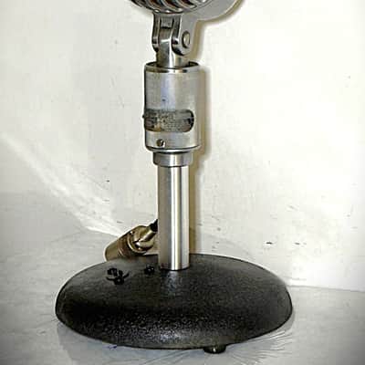 Vintage 1940's SHURE 556A Fatboy Dynamic Microphone, orig element w/cable, stand image 9