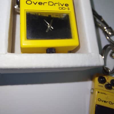 Boss Rare OD-3 desk clock 1998 & Keyring image 4