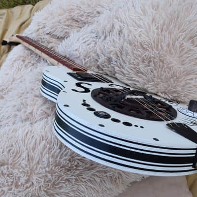 Cigar Box Guitar style Resonator "Box Body" "The Black Spider" image 8