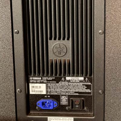 Yamaha DSR115 15" 2 way Powered Loudspeakers image 10