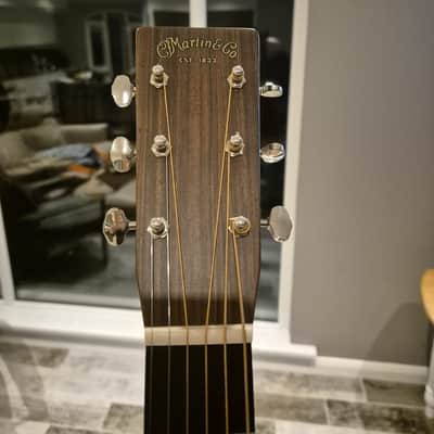 000-28 Standard Series | 000-28 | LEFT HANDED | Reimagined Sitka Spruce Top, East Indian Rosewood Back & Sides image 2