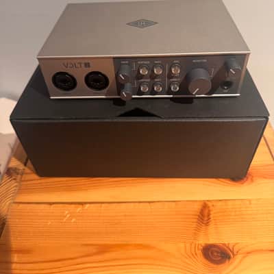 Universal Audio Volt 2 USB-C Audio Interface 2021 - Present - Tan / Gray image 4