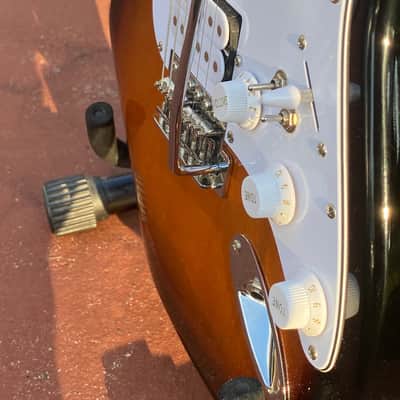 Fat Strat style body Complete Package SSH custom build locking tuners High mass Trem body Mini toggles "Gilmore mod" 14 tones image 21