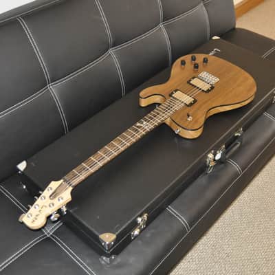 Luman Single Cutaway Natural Walnut image 7