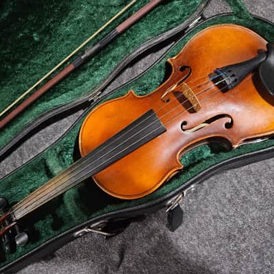 Suzuki Etude model 220 size 1/4 Violin, Japan w/ case & bow, Very Good Condition image 4