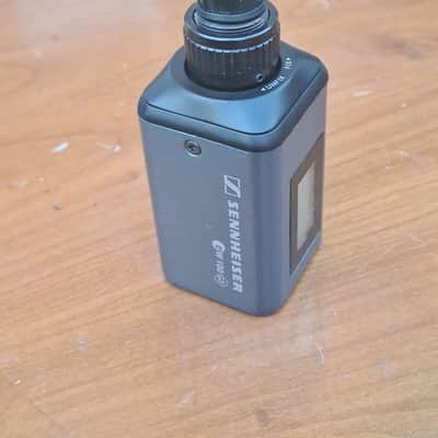 Sennheiser 🎤 Sennheiser SKP 100 G3 Plug-On Transmitter – 823–865 MHz (E Band) imagen 12