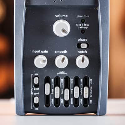 【りゅう】FISHMAN PRO-EQ PLATINUM BASS Fishman Pro-EQ Platinum Bass Preamp/EQ/D.I. | Sweetwater