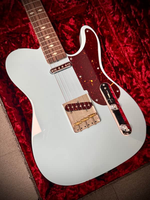 Fred Stuart Diamond Back S/S 2026 - Sonic Blue Alder Body Rosewood Fretboard image 1