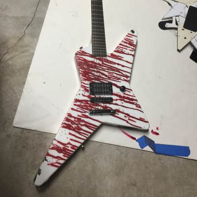 Jackson Custom Shop Star "Chris Holmes WASP" Tribute 2000's ? Blood Spatter On White / Matching Head image 11