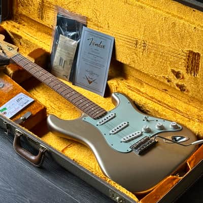2014 Fender Custom Shop 1964 Stratocaster Shoreline Gold Flamed Maple Neck Closet Classic image 2