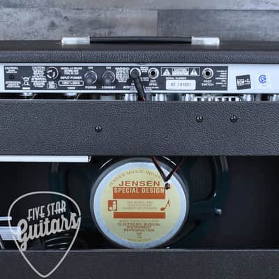 Pre-Owned Fender '65 Deluxe Reverb Reissue image 6