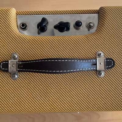 Fender Pro Junior IV 15-Watt 1x10" Guitar Combo - mit Cover image 2