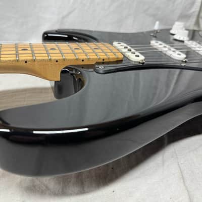 Hamer USA Daytona Guitar S-style with Case - Black / Maple neck image 20