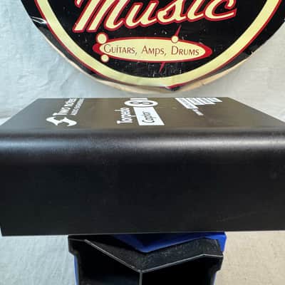 Two Notes Audio Engineering Torpedo Captor 8 100 Watt 8 Ohm Reactive Load Box Attenuator image 6