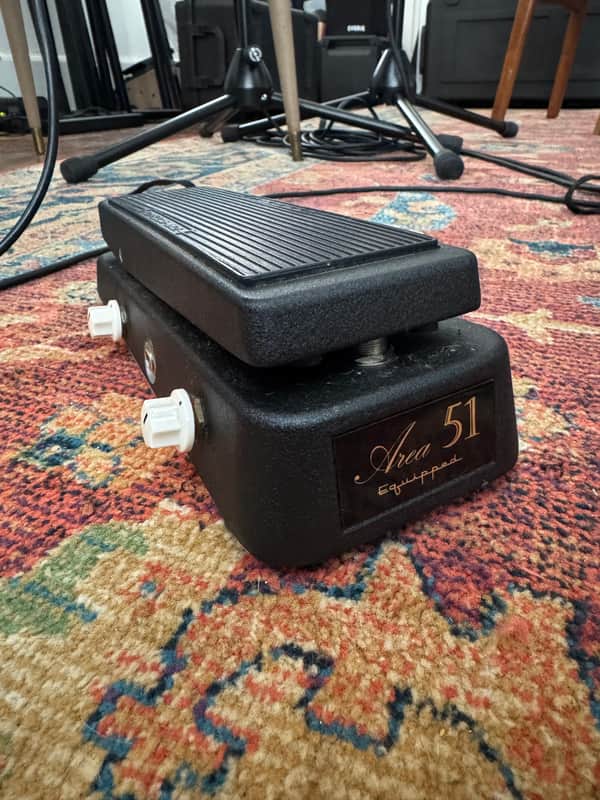 Area 51 Wah - Black image 1