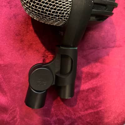 AKG D112 image 1