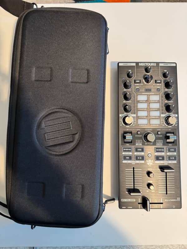 Reloop Mixtour Pro image 1