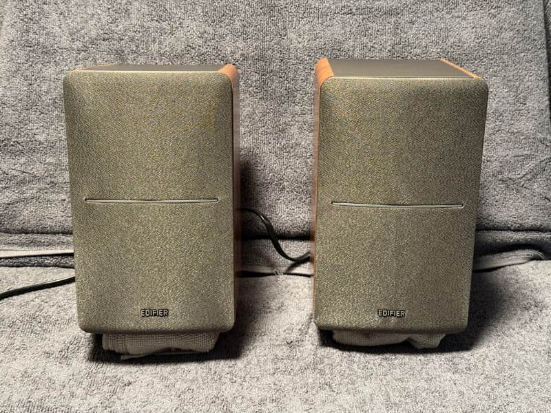Edifier R1280DB Active Bookshelf Speakers with Bluetooth 2020 - Present - Brown image 1