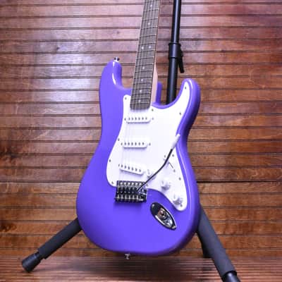 Squier Sonic® Stratocaster®, Ultraviolet image 3
