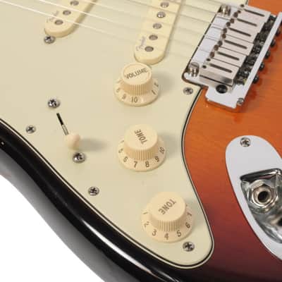 Fender Stratocaster 2012 Deluxe Left-Handed MN 3TSB w/HSC USED image 8
