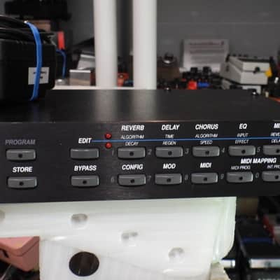 Alesis Midiverb III 3 16-Bit Multi Effects Processor Rack Reverb w/Adapter image 3