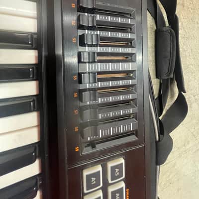 Roland A-500PRO 49-Key MIDI Keyboard Controller 2010 - Present - Black image 3