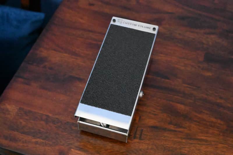 A3 Stompbox Mini Volume Pedal (Top Jacks) image 1