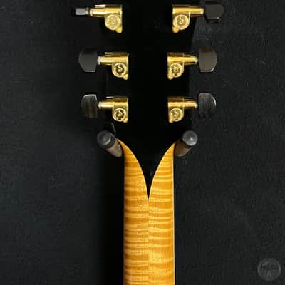 Benedetto Manhattan from 2000 in natural finish with case. "Guild Custom Shop Nashville production" image 7