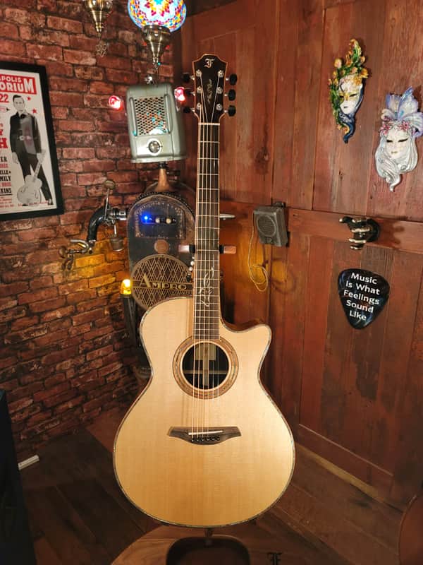 Red Gc SR 112576 with FREE Furch Guitar Strap and Original CNR image 1