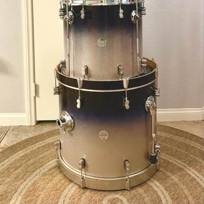 DW Concept Series 2013 - Silver to Black fade image 2